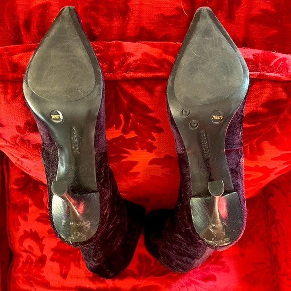 Deep purple velvetine heeled boots - Picture 3 of 3